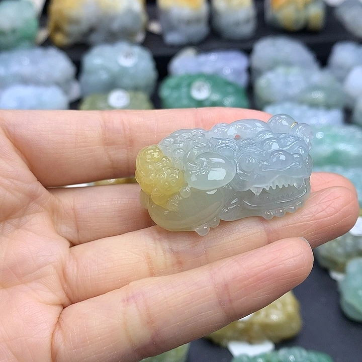 翡翠未镶嵌颈饰天然缅甸A货翡翠貔貅吊坠