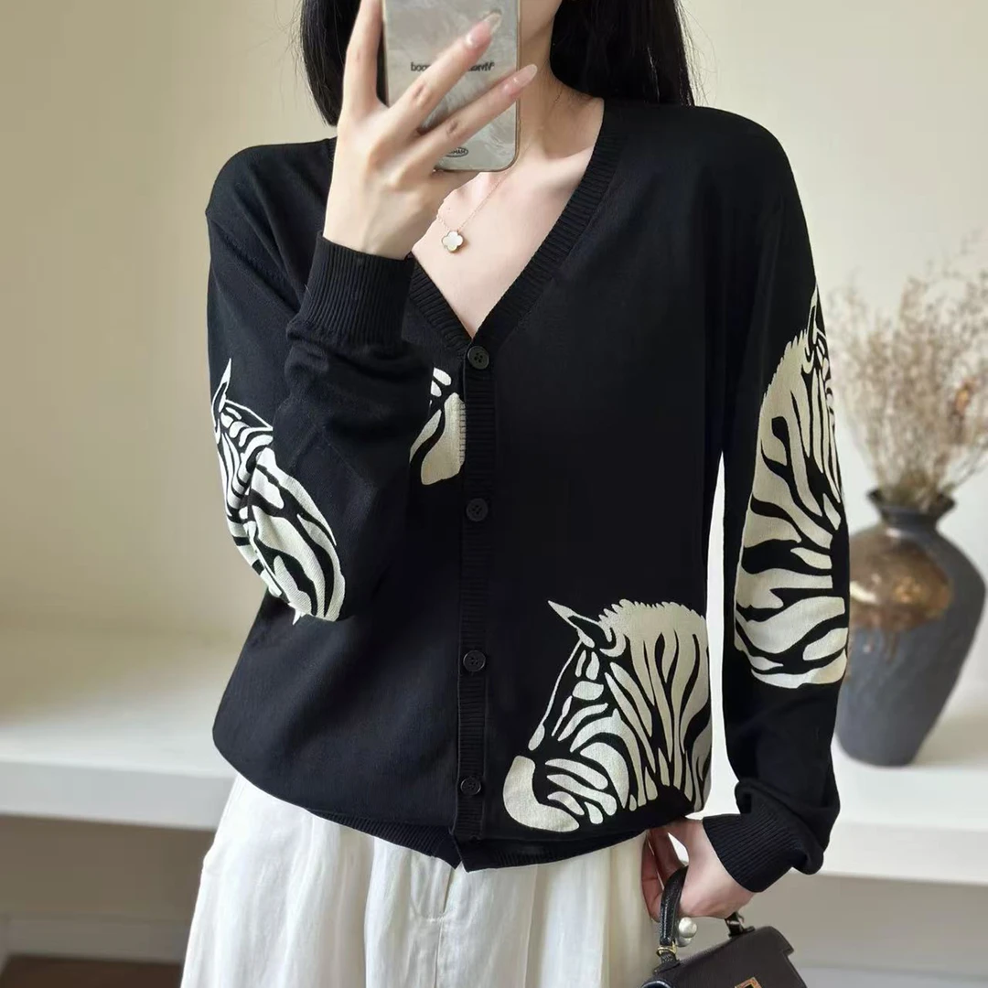 春秋百搭长袖开衫女宽松外搭2025女装薄款v领针织衫时尚拼色外套