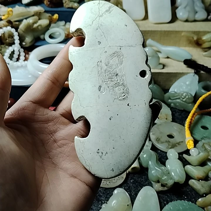 和田玉未镶嵌吊坠(不含链)