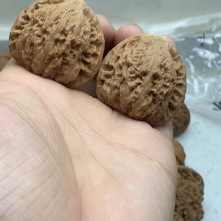 时***光吊坠文玩核桃38 三角绣球有黄
