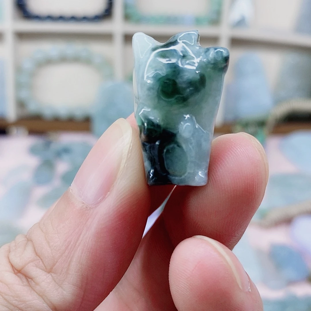 吊坠(不含链)未镶嵌翡翠天然