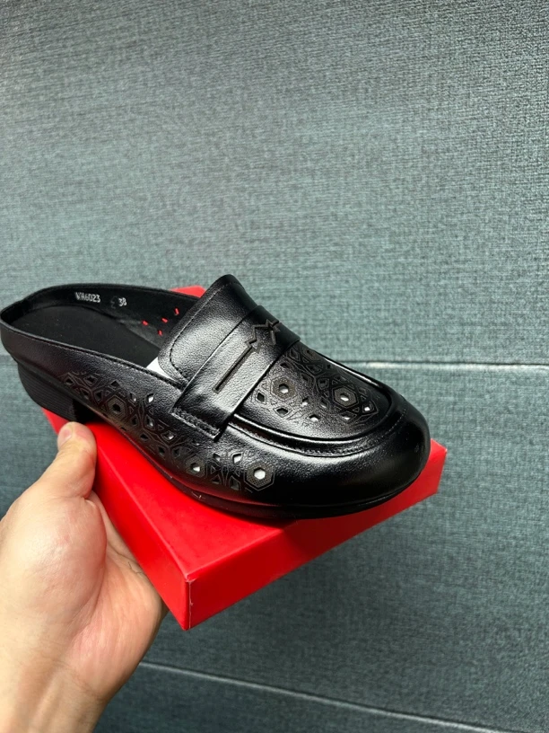 6023新款头层牛皮拖鞋