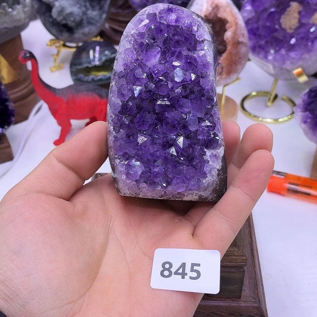 未镶嵌水晶大型摆件（非配饰）