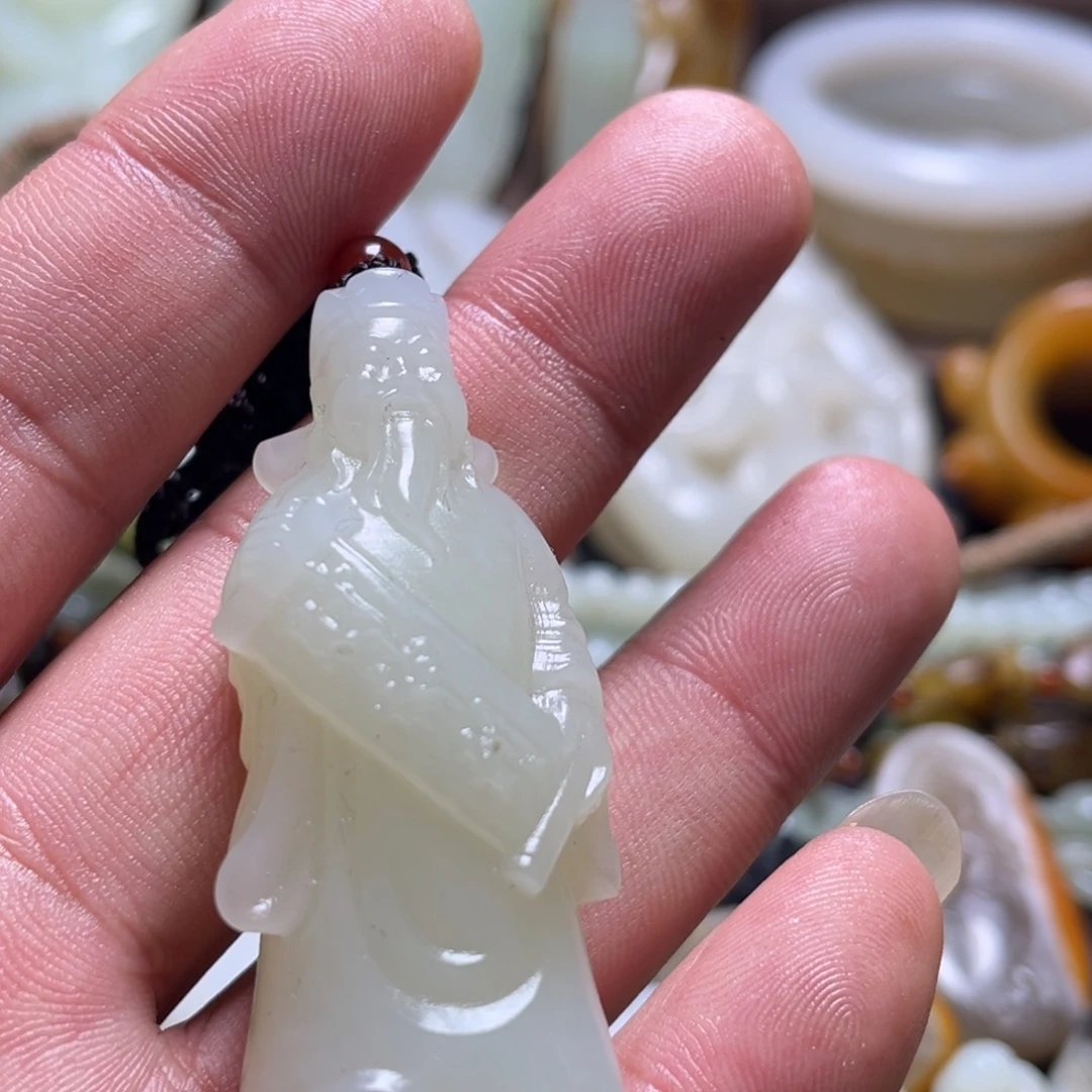 和田玉未镶嵌挂件