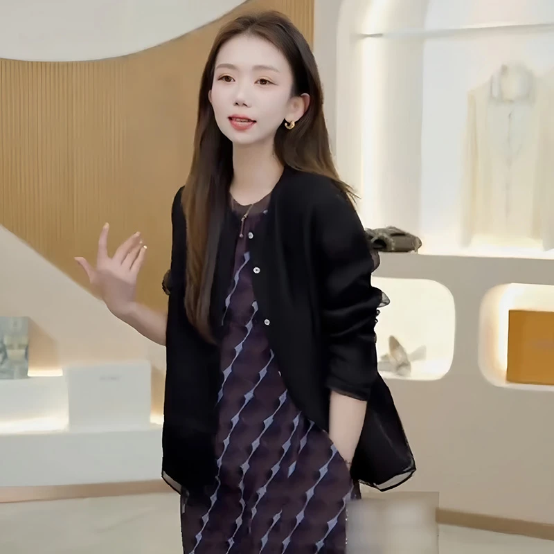 2025年秋季新款大码女装胖mm时尚黑色设计洋气简约好看长袖衬衫上