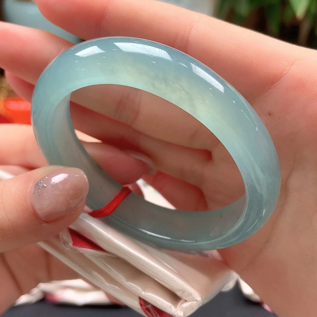 翡翠未镶嵌手镯海蓝之谜起光55号