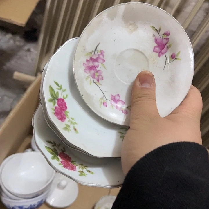 茶盏陶瓷盘子啥都有