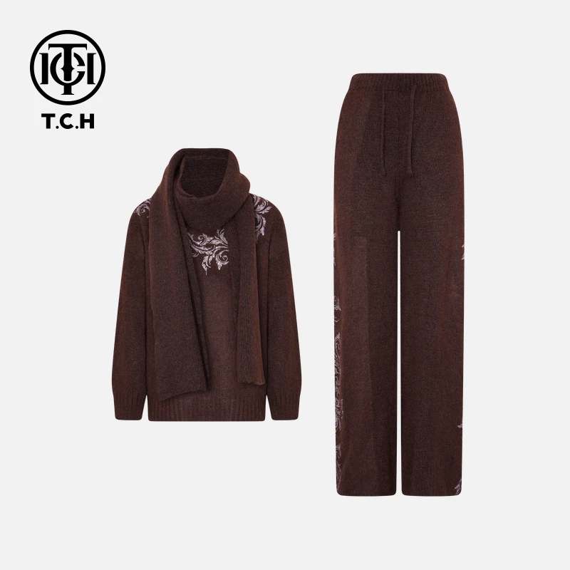 TCH【贵气穿搭】冬款保暖时尚烫钻淑女贵气套装带围巾T75D07E1052