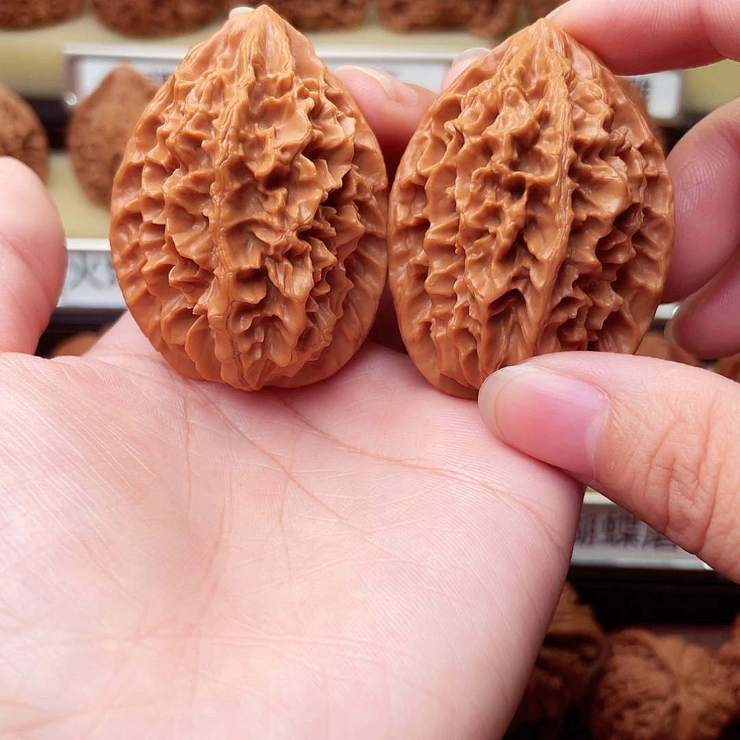 文玩核桃吊坠招财鼠40尺1046