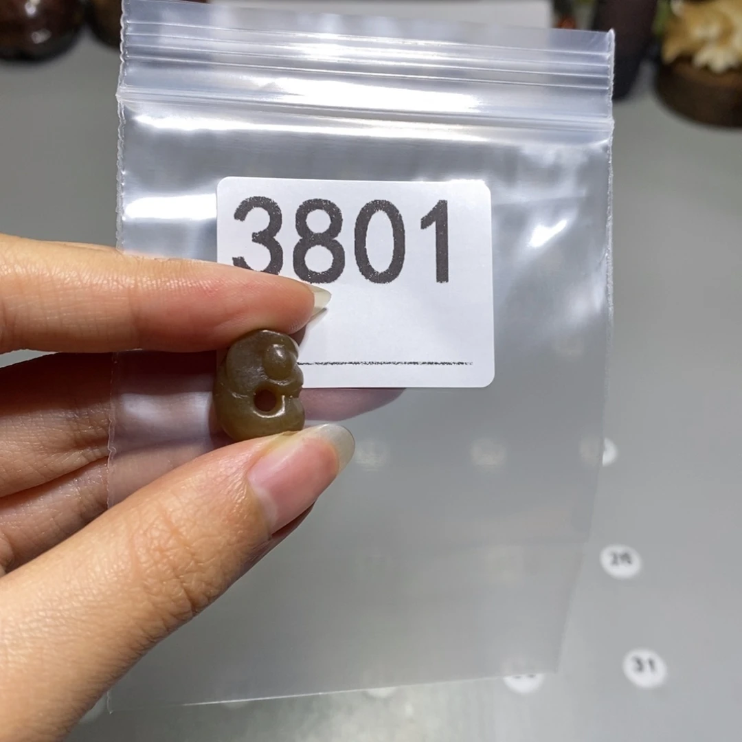 颈饰未镶嵌透闪石质玉L*x