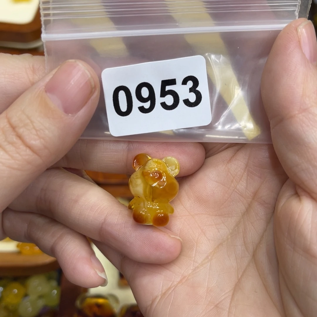 琥珀珠宝奇石未镶嵌