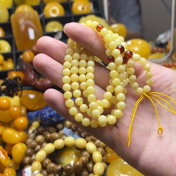 琥珀未镶嵌珠宝奇石