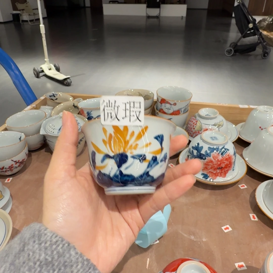 釉下手绘茶具微瑕