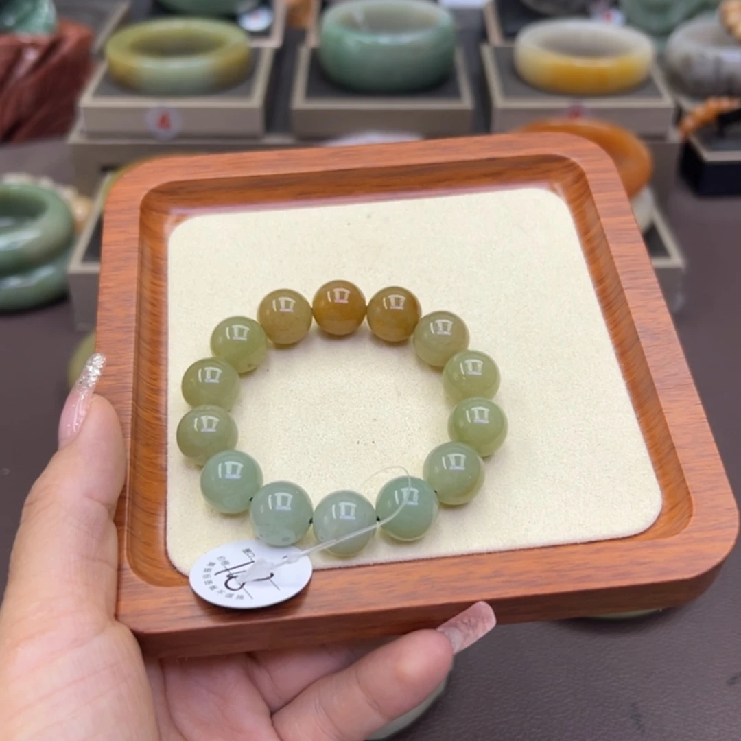 石英质玉手镯未镶嵌岁****4