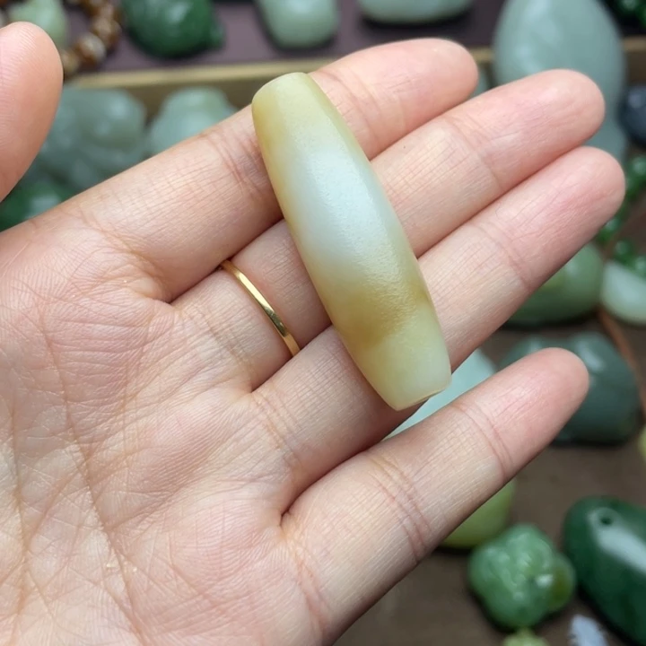 【闪购商品】颈饰未镶嵌和田玉?****?