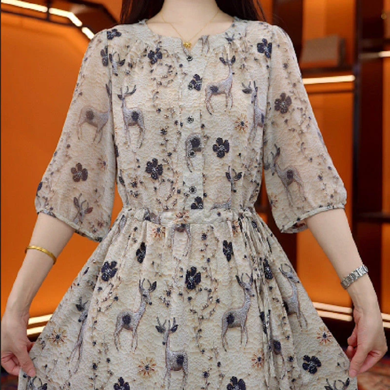 碧野鹿踪减龄洋气碎花收腰夏季妈妈新款大码显瘦百搭高端连衣裙女