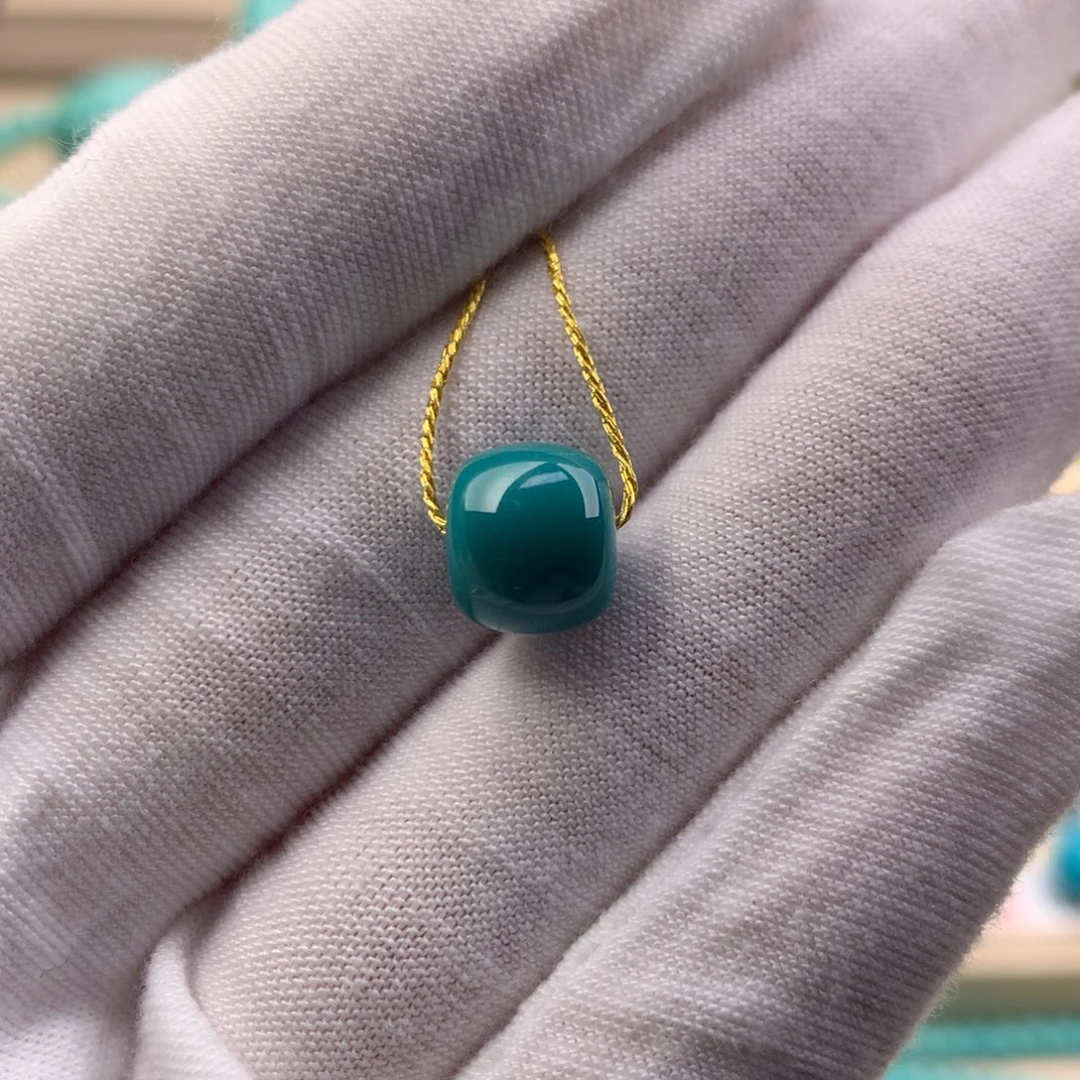 绿松石未镶嵌珠宝奇石9.8*8.4