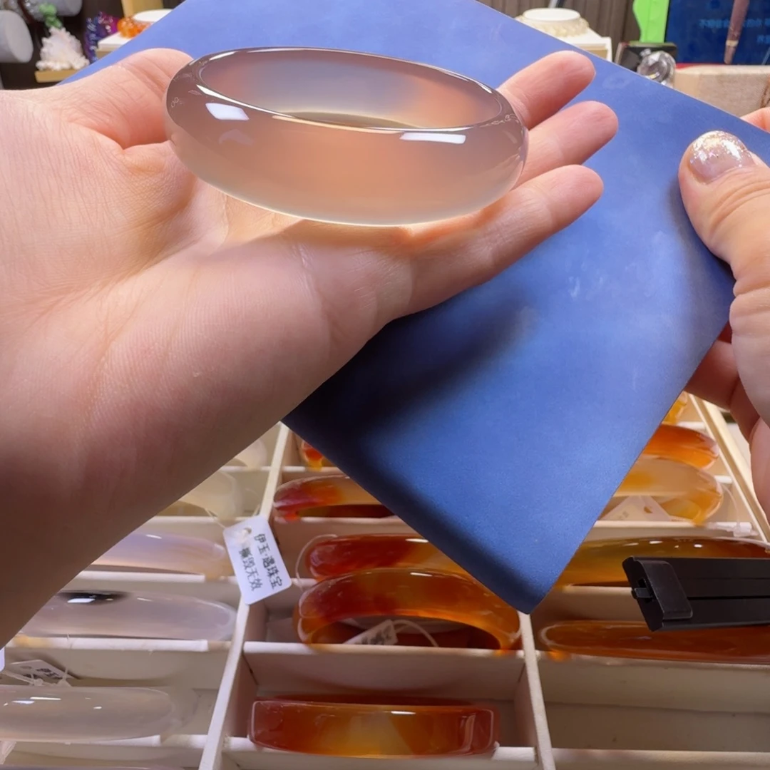 玛瑙/玉髓未镶嵌手镯