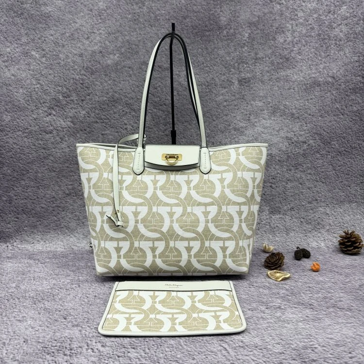 95新/菲拉格慕/C18679683435/包包