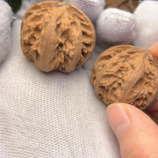 文玩核桃把件秦岭核桃15