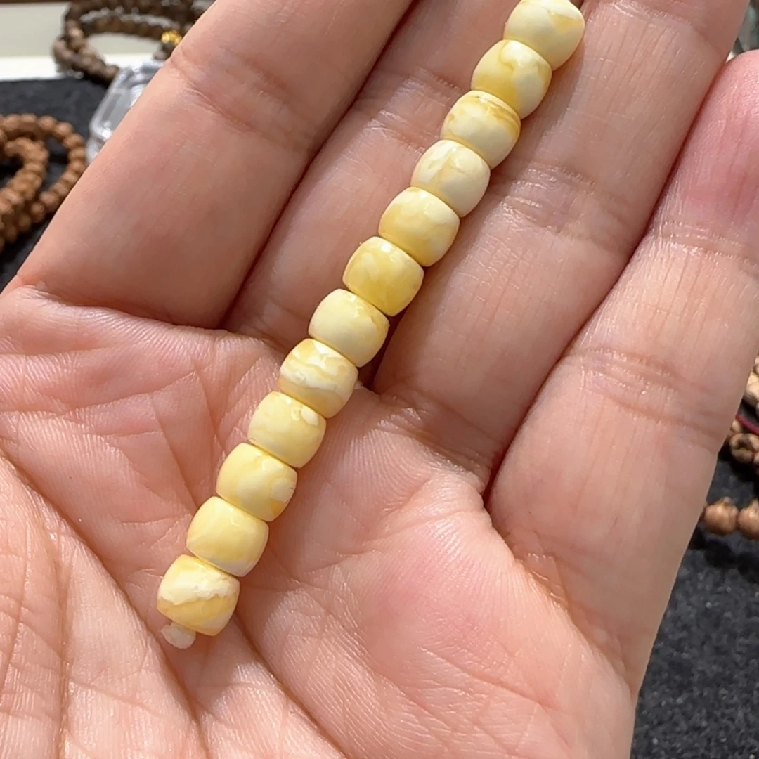 未镶嵌蜜蜡裸石m****W直切珠子