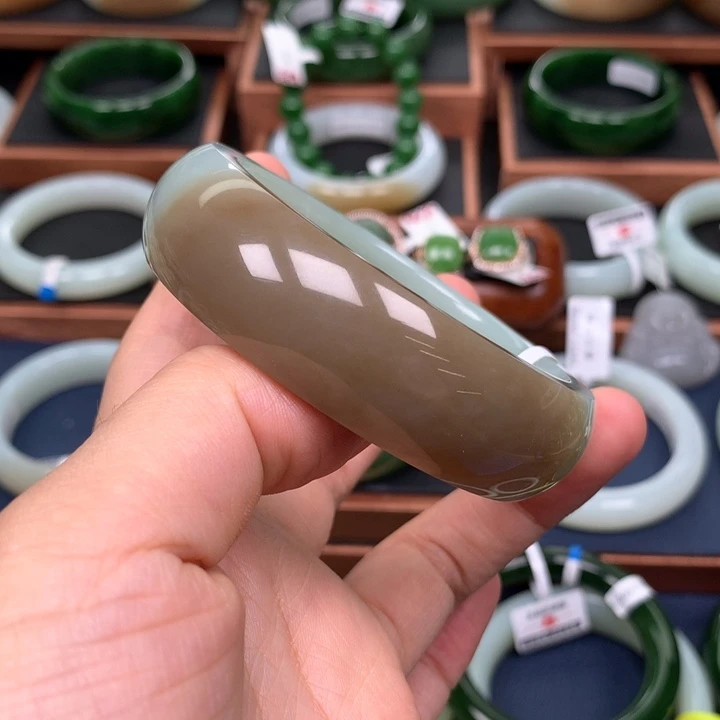 和田玉手镯5758圈口未镶嵌