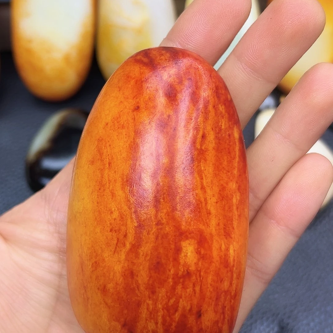 和田玉未镶嵌珠宝半成品