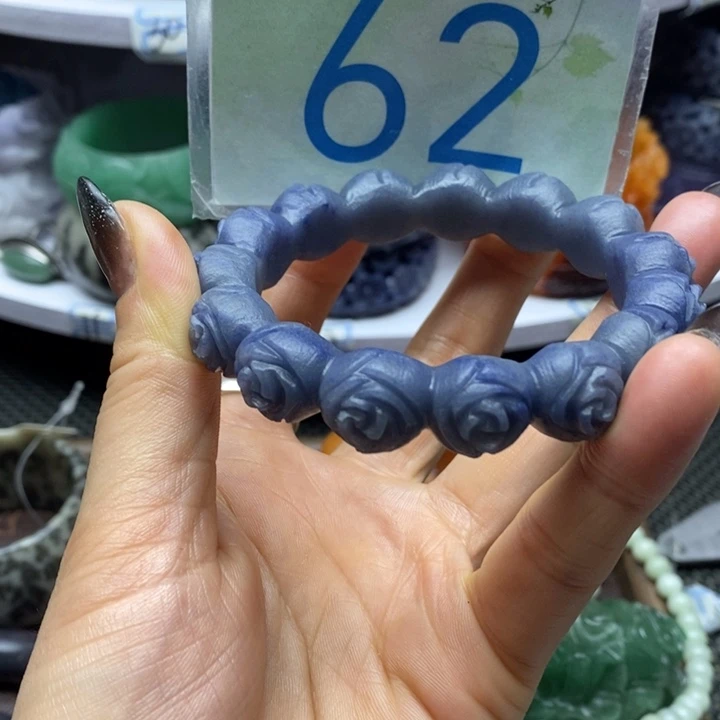 未镶嵌手镯石英岩玉