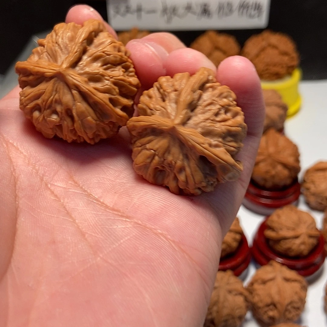 吊坠文玩核桃浮***⁸花王