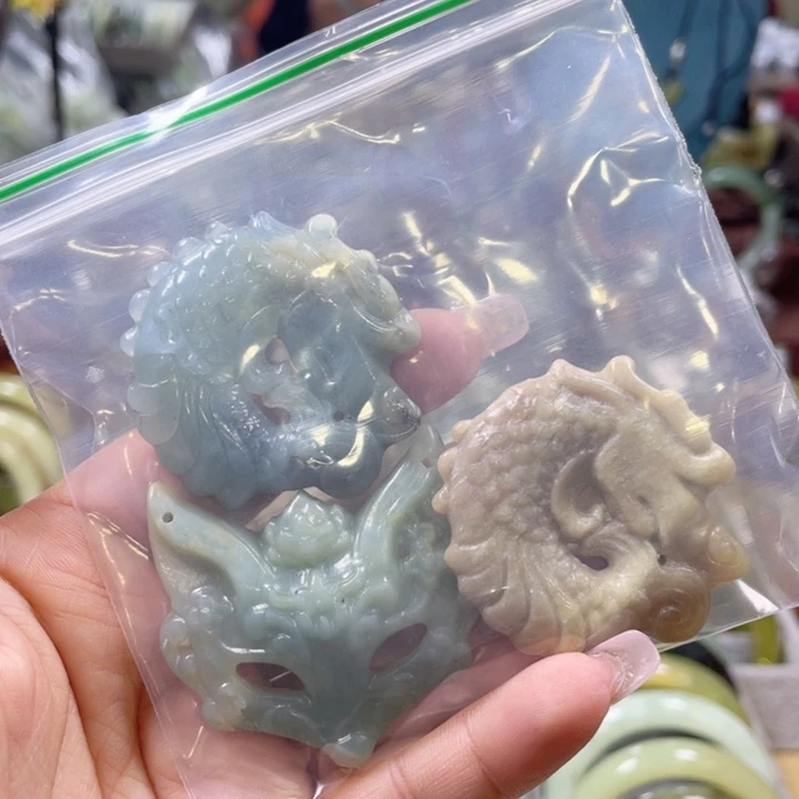 蛇纹石玉手镯未镶嵌林*