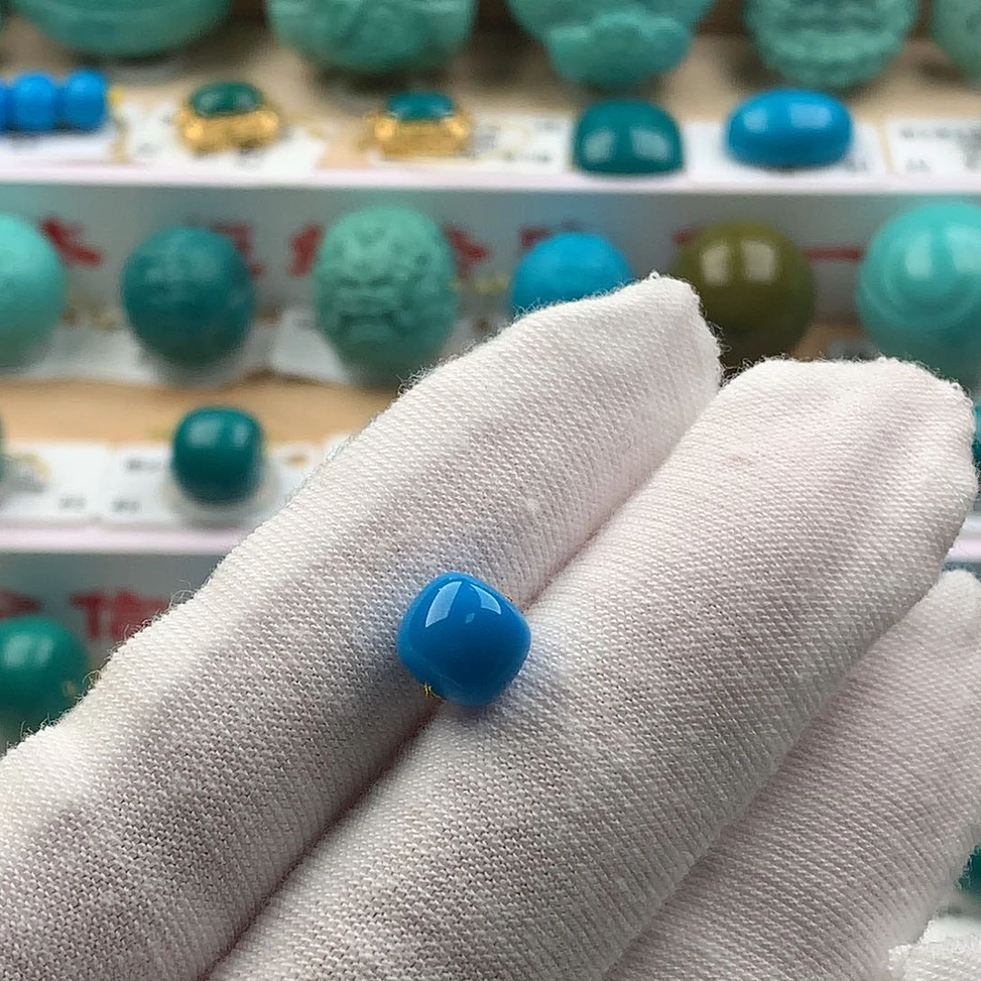 B***a绿松石未镶嵌珠宝奇石