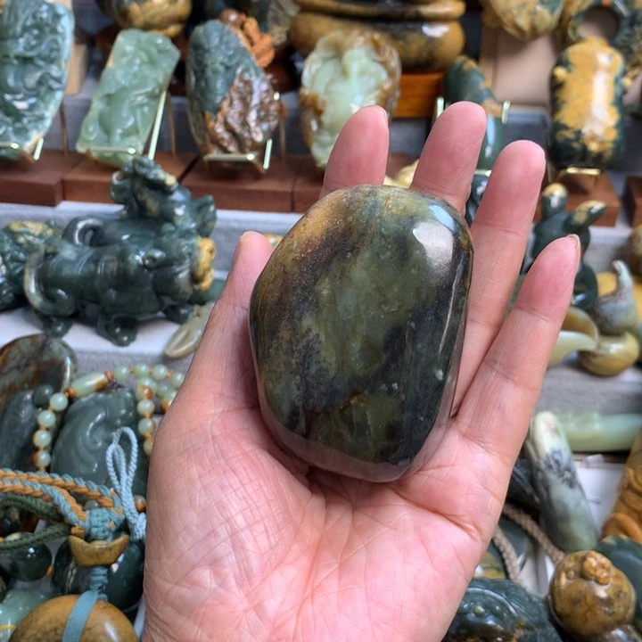 岫岩河磨玉（透闪石质玉）手把件未镶嵌土*