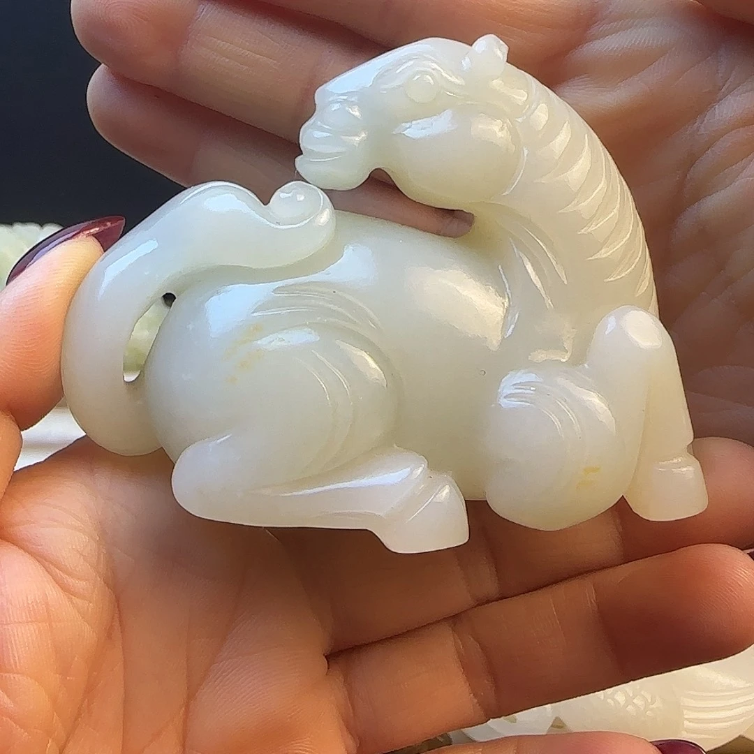 和田玉（糖玉）未镶嵌颈饰