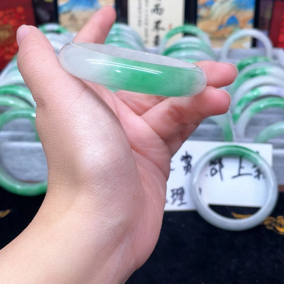 雨****以图为准云主播007