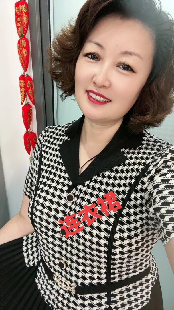 夏季新款优雅女人味西装领大摆百褶褶皱连衣裙