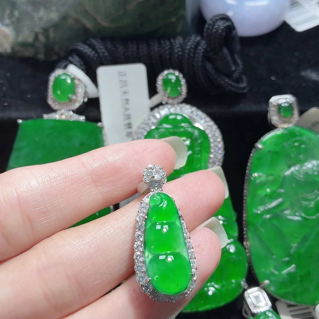 翡翠银S925镶嵌颈饰