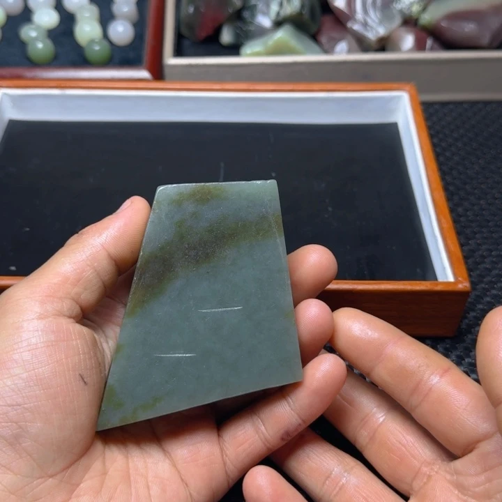 和田玉（糖玉）未镶嵌珠宝半成品