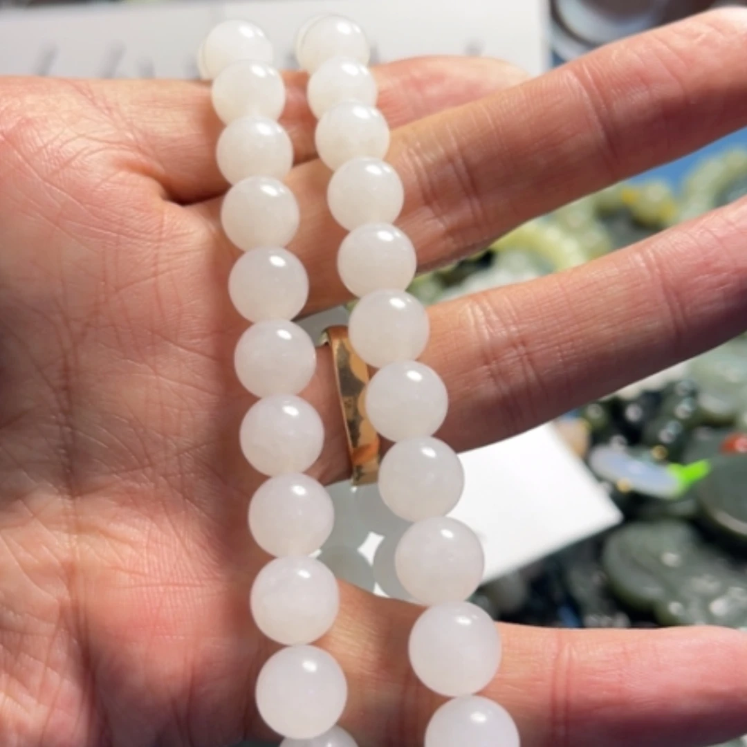 【闪购商品】和田玉妈妈链未镶嵌三***?