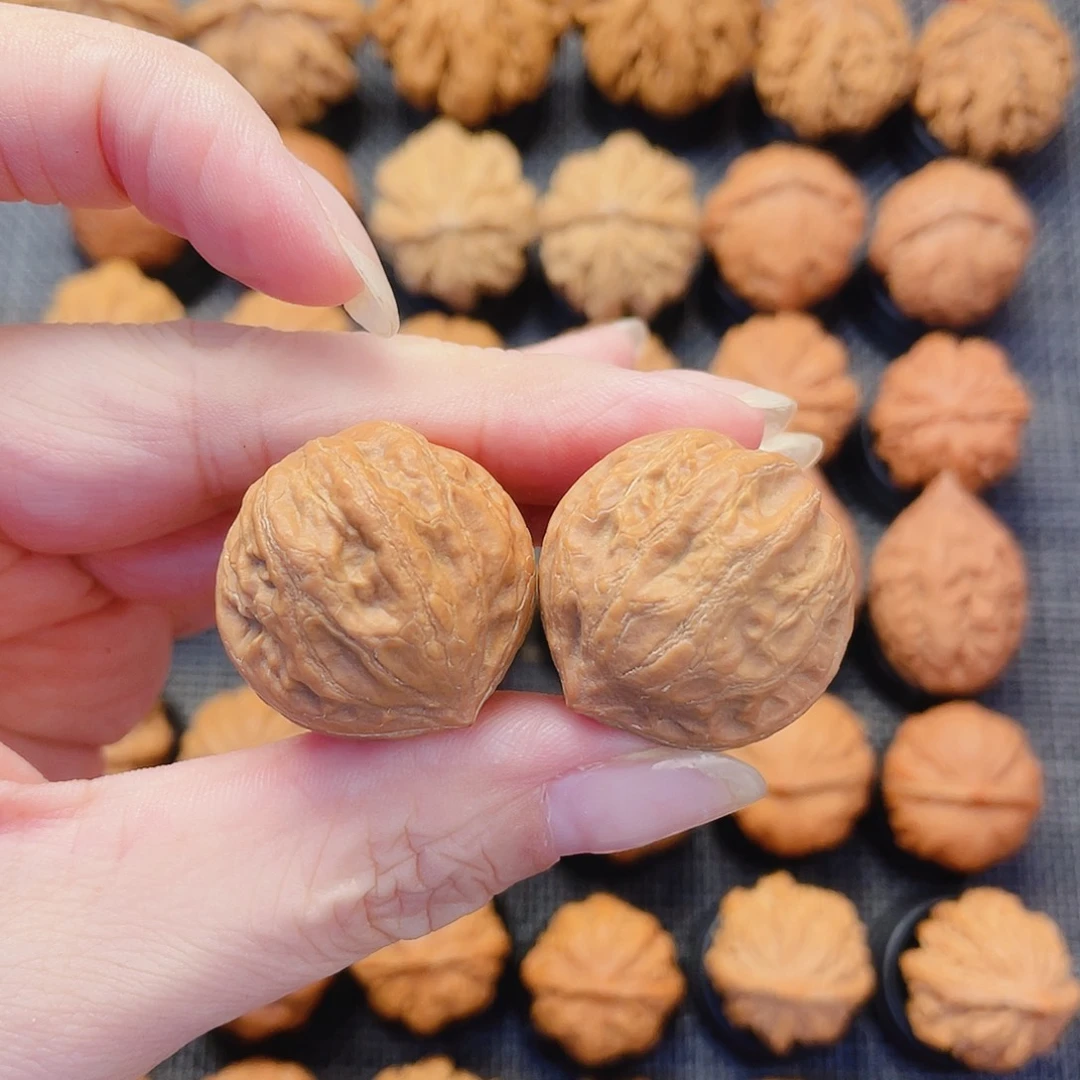 把件文玩核桃小桃心