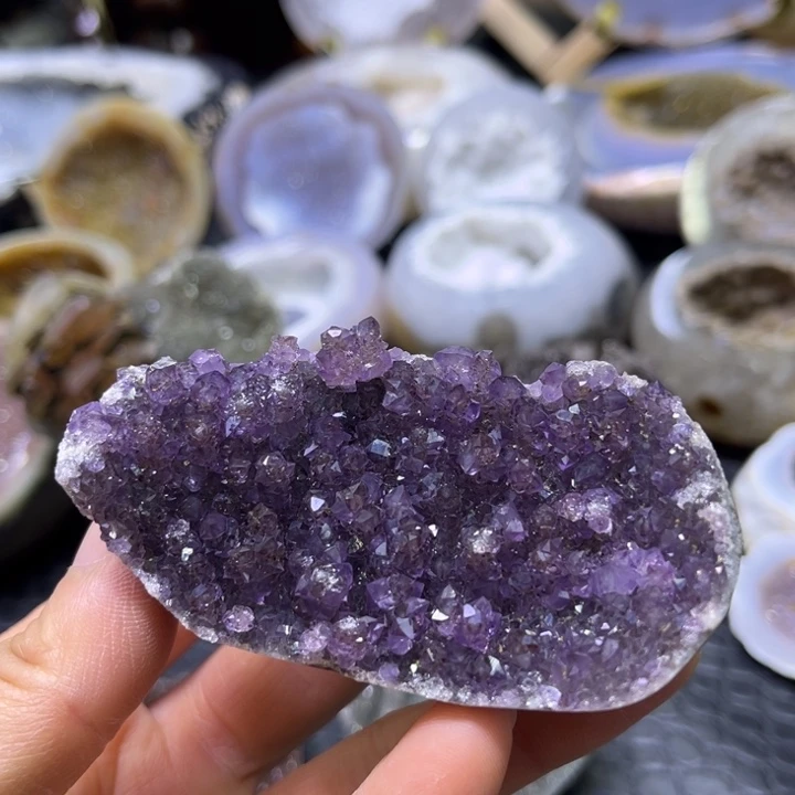 水晶未镶嵌珠宝半成品紫晶奇石花