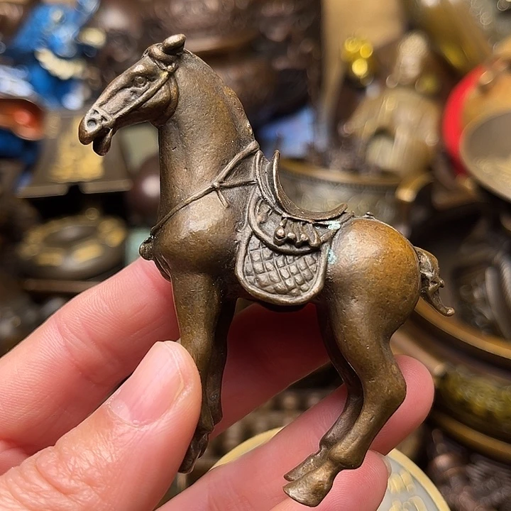 精美铜器批发档口