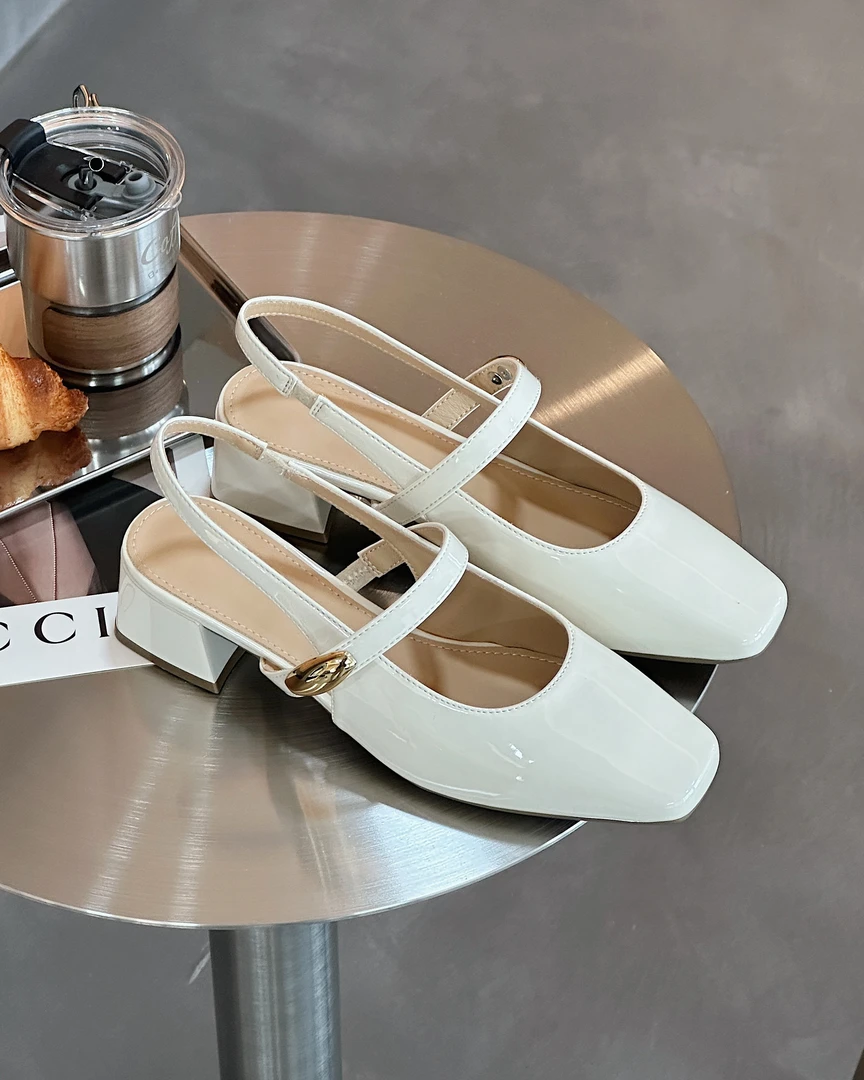 BOLIKA/柏丽卡包头凉鞋休闲风拼色时装凉鞋粗跟方头K5688-201