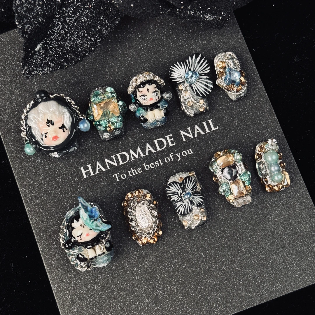 【泡泡玛特】爆款高级感精致小众流行娃娃头捏捏纯手工穿戴甲