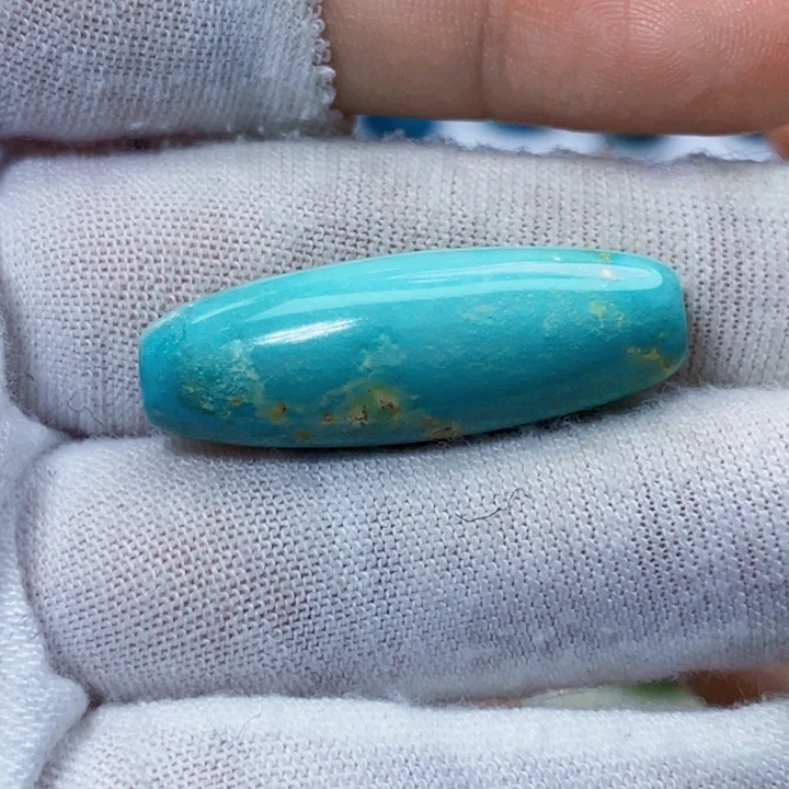 绿松石未镶嵌饰品