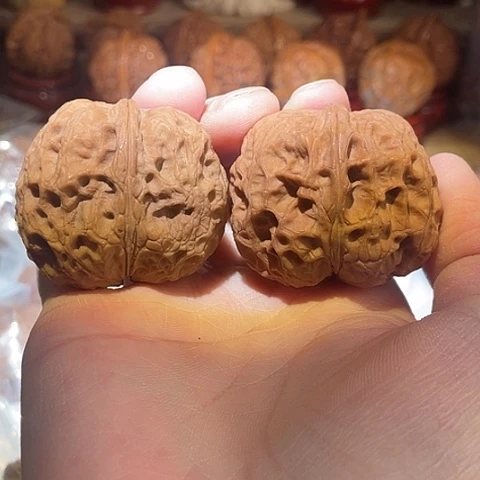 文玩核桃把件魔窟异形边差尺43带彩