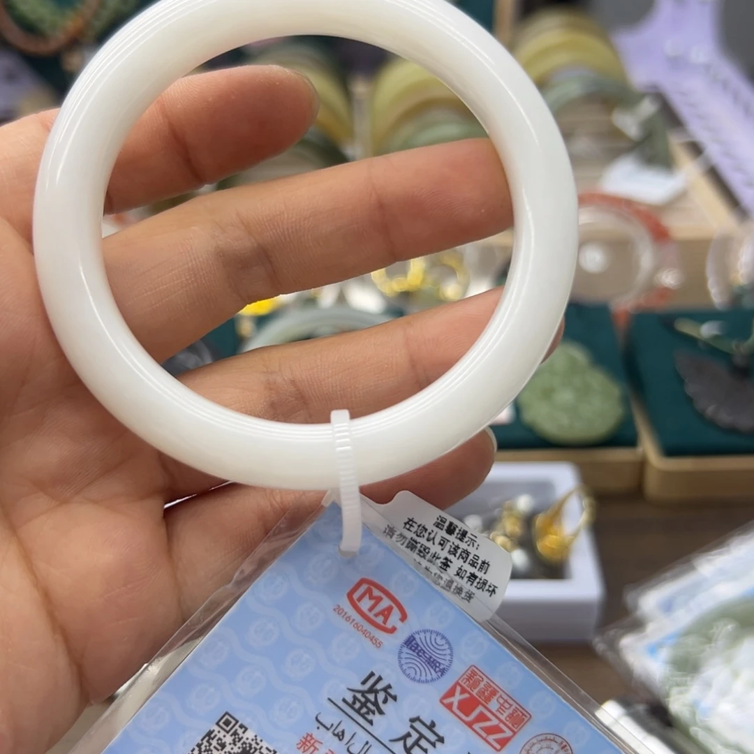 和田玉手镯未镶嵌59.4圈围C173