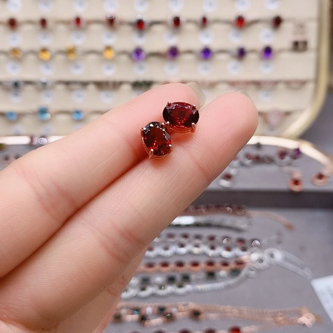 石榴石耳钉银S925镶嵌耳钉