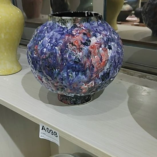 景德镇陶瓷花器紫色系