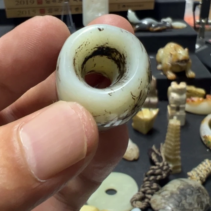 和田玉（糖玉）未镶嵌珠宝奇石