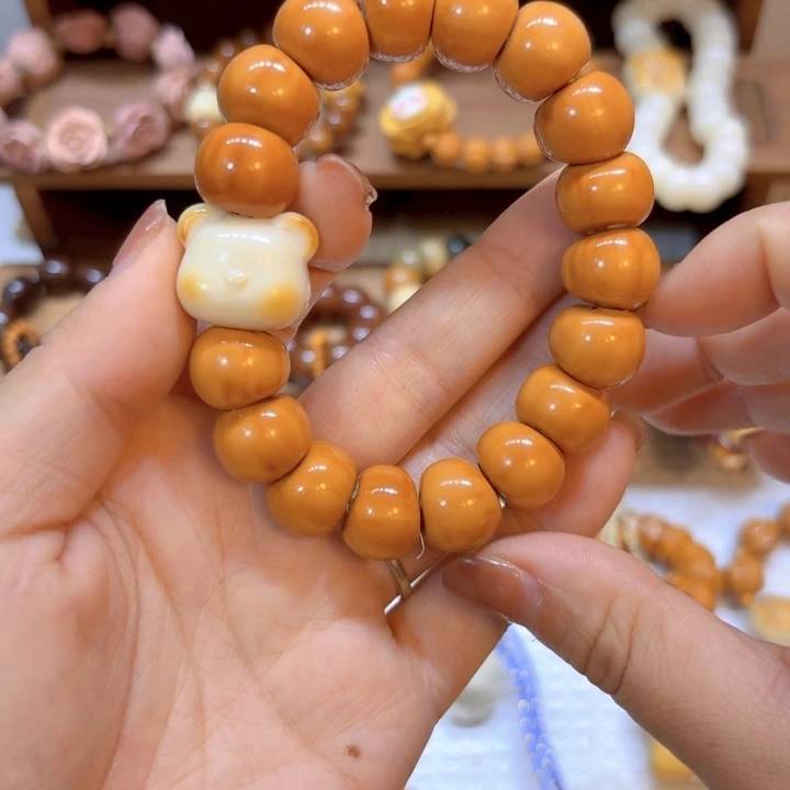 星月菩提手串猴头光面的大肠手串